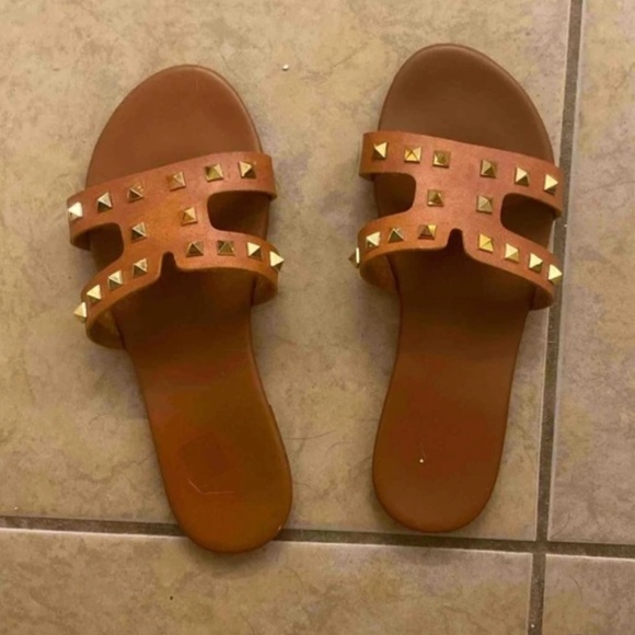 Luxe Studded Vegan Leather Slip on Flat Sandals - Picture 7 of 7
